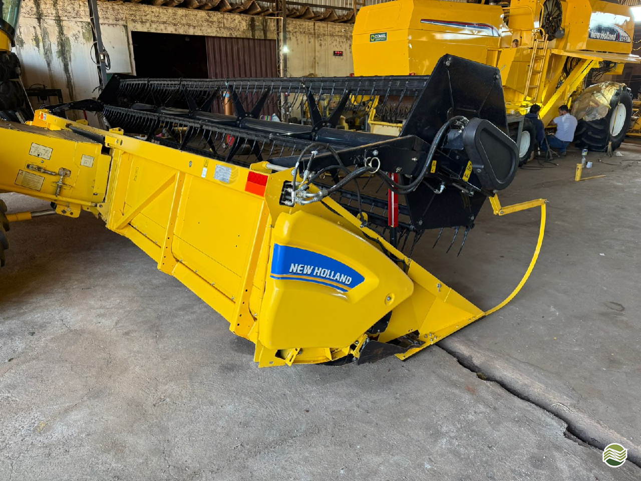 PLATAFORMA COLHEITADEIRA NEW HOLLAND SOJA Comal Comércio de Máquinas Agrícolas PRIMEIRO DE MAIO PARANÁ PR